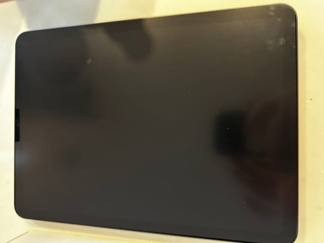 iPad Air (第5世代) スペースグレー 本体