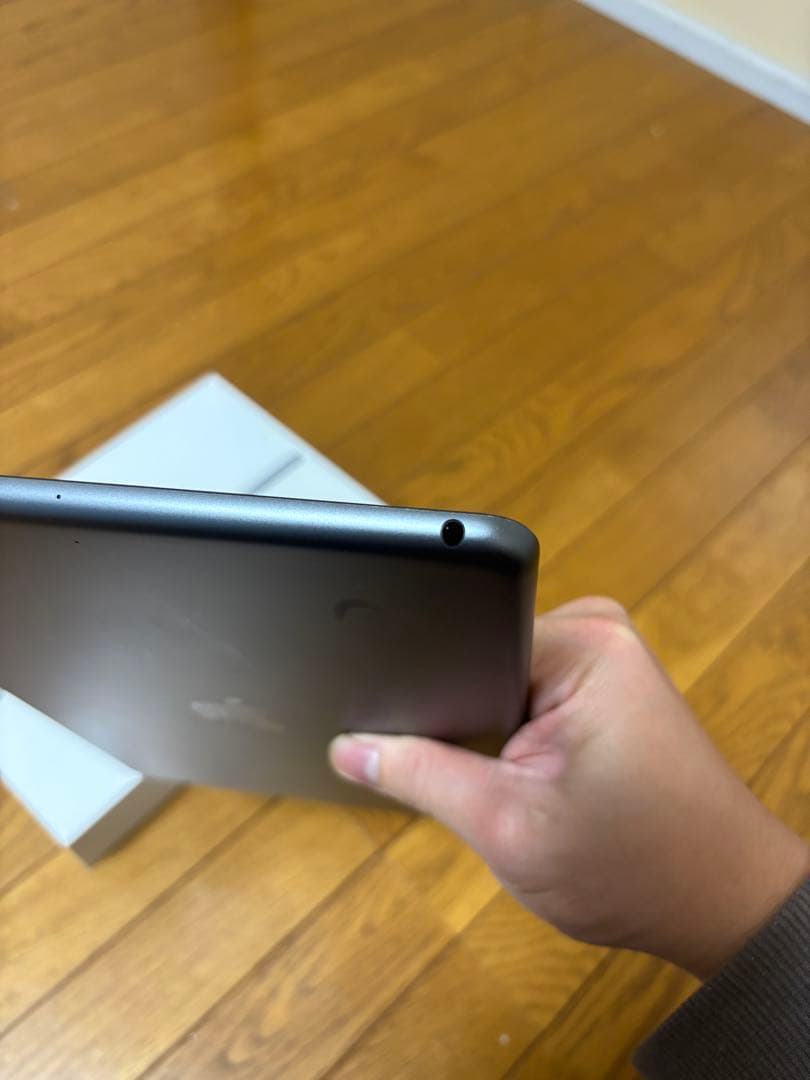 Apple iPad (第9世代)64GB Wi-Fiモデルバッテリー容量80%