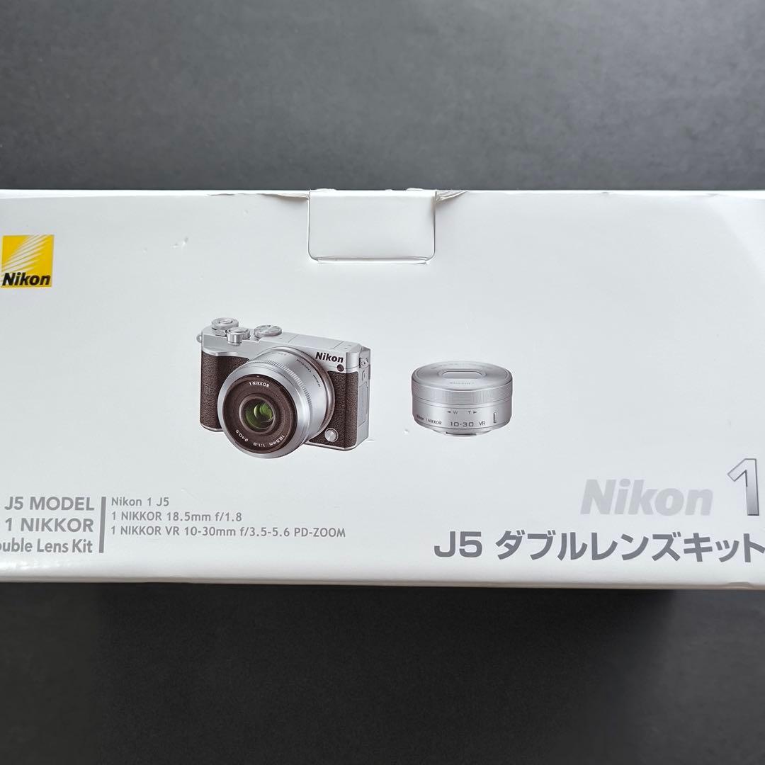 Nikon 1 ミラーレスカメラ 本体と付属品