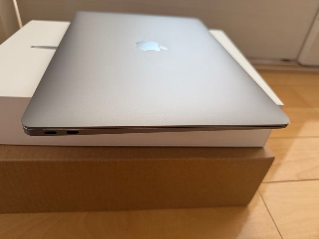 MacBook本体 Apple MacBookAir A2337 M116GB 256GB SPG
