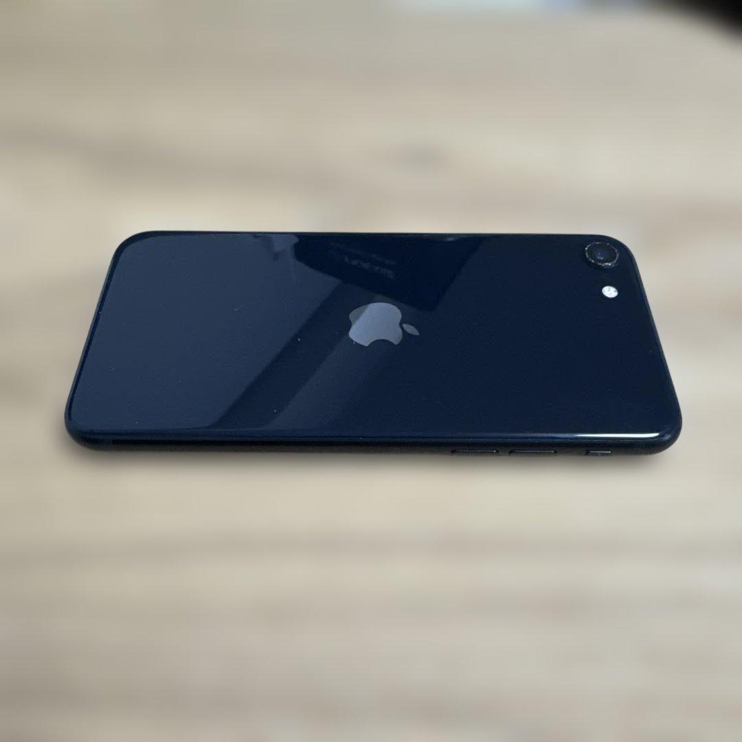 Apple iPhone SE 第３世代 ミッドナイト 64GB