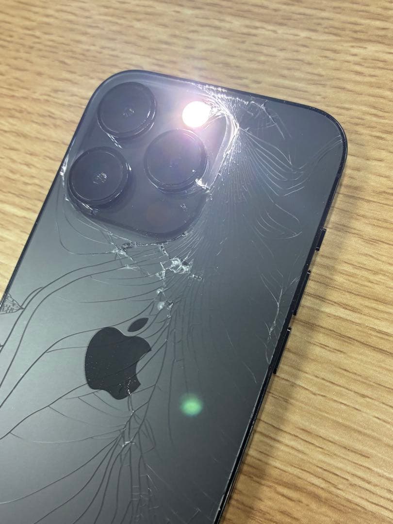 iPhone 14 Pro 本体