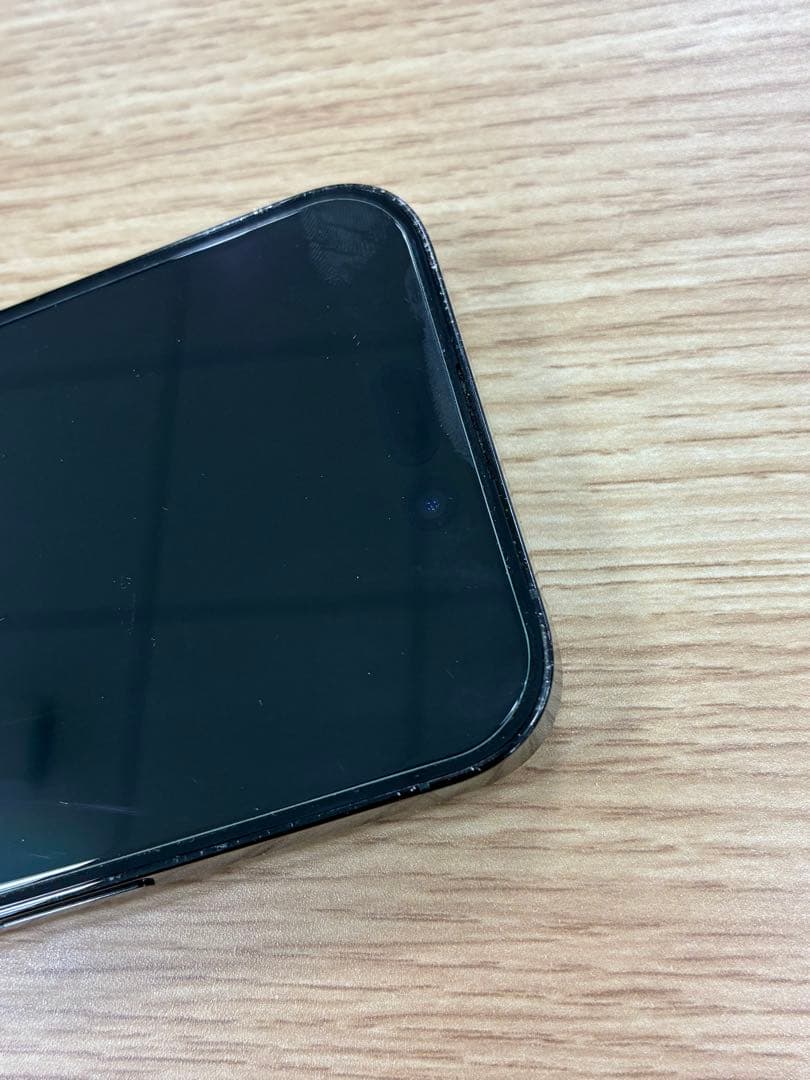 iPhone 14 Pro 本体