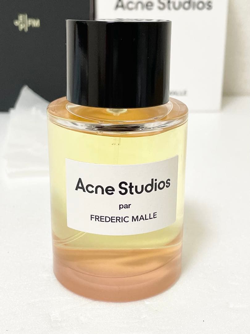 アクネ ストゥディオズ パー フレデリック マル 香水 100ml