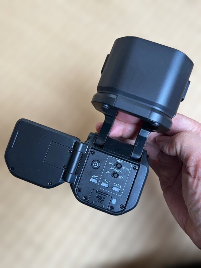 ZOOM Q8n-4K　ZOOMのミージシャンや配信者向け高性能ビデオレコーダー