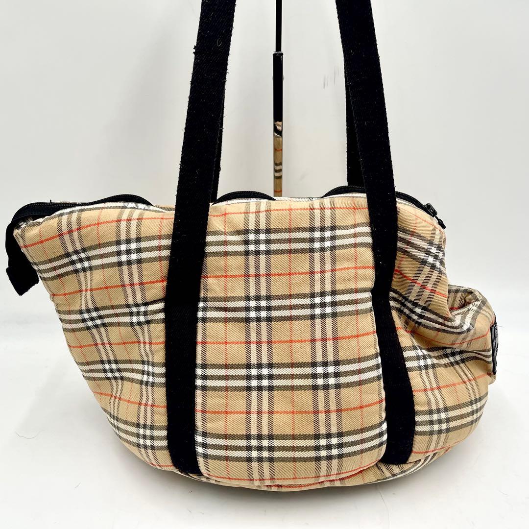 【美品/入手困難】バーバリー ペットキャリーバッグ クッション性 犬 猫 フック