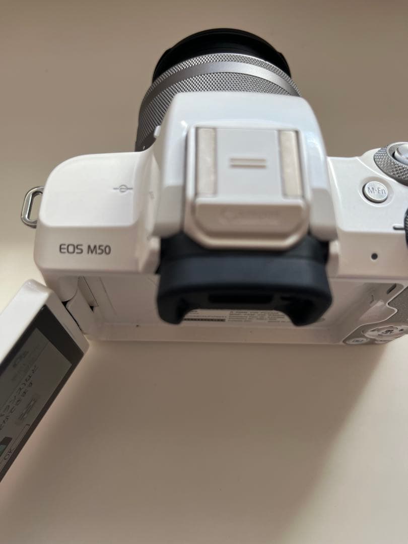 中古【Canon EOS M50 】ホワイト ミラーレスカメラ