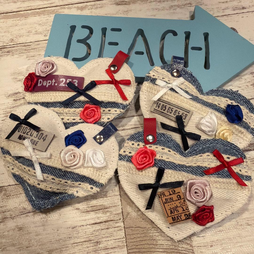 いちごパフェ☆様705☆ぷっくりハートキーホルダー4個セット　薔薇　リボン