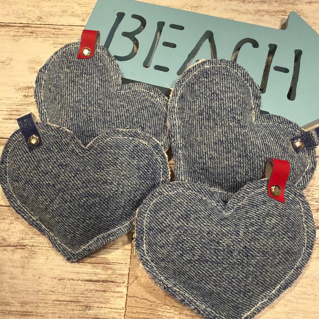 いちごパフェ☆様705☆ぷっくりハートキーホルダー4個セット　薔薇　リボン