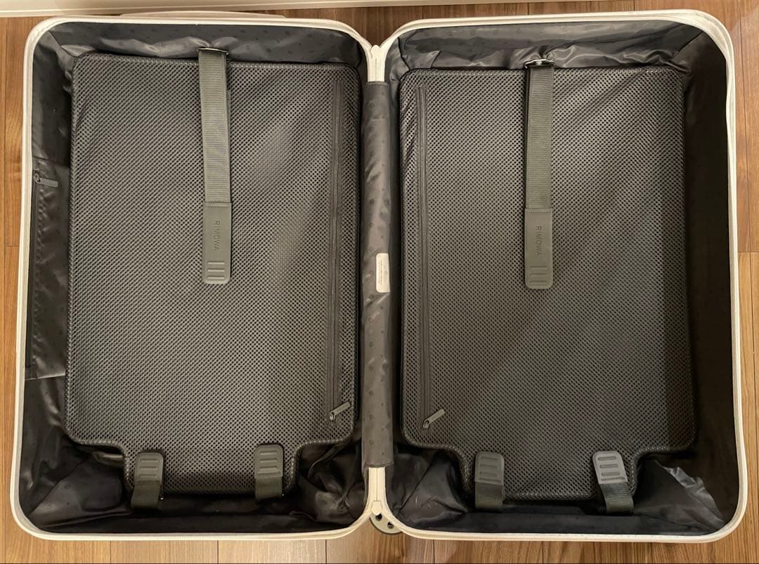 RIMOWA ESSENTIAL チェックインM
