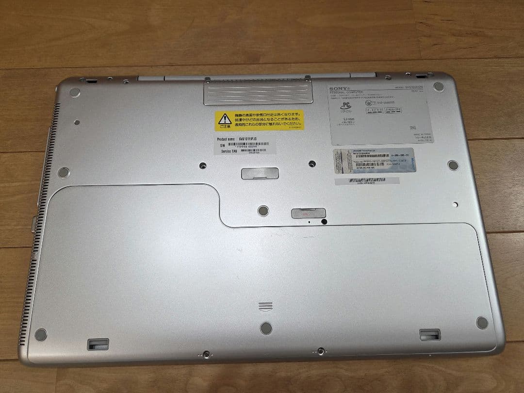 SONY VAIO SVS151A12N ノートPC