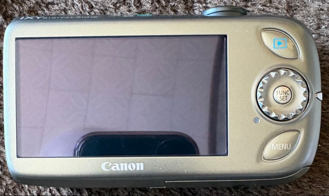 動作確認済 Canon IXY 510 IS デジカメ シルバー　1個