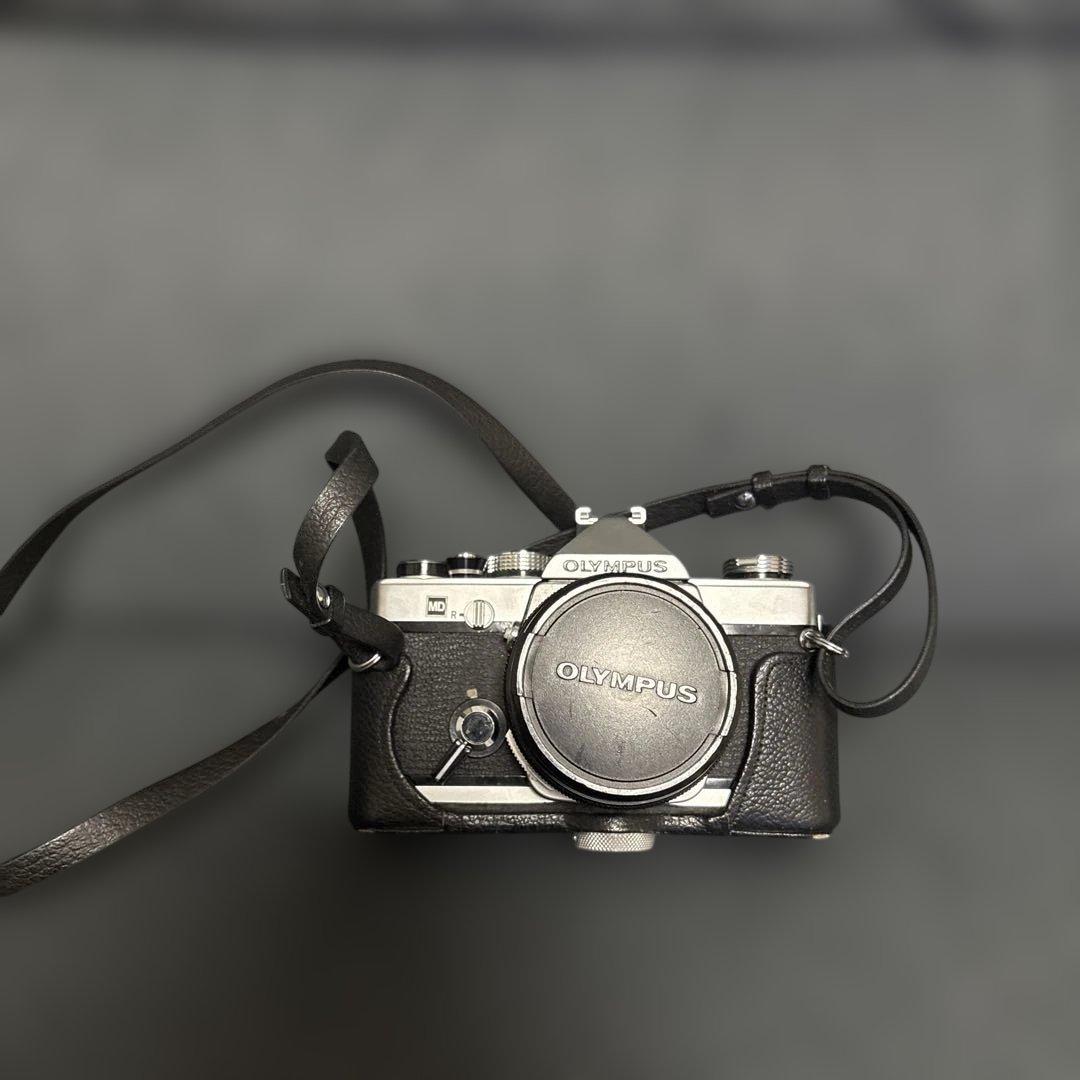 OLYMPUS OM-1 一眼レフカメラ 50mmレンズ付きジャンク　ストロボ