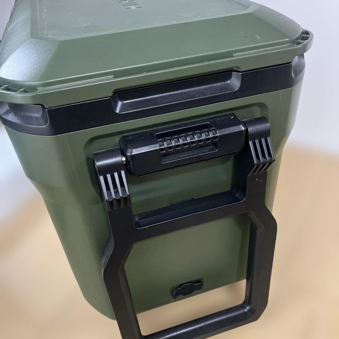 ジャンクHiKOKI ハイコーキ18v冷温庫UL18DB(NMG)25L