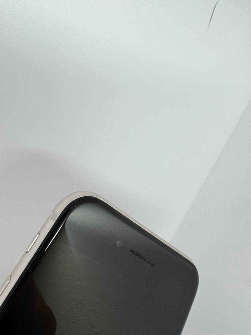 【美品】iPhone SE3 128GB WHITE 大容量バッテリー 100%