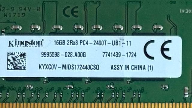 DDR4-SDRAM 16GBx4枚（合計64GB) Kingston