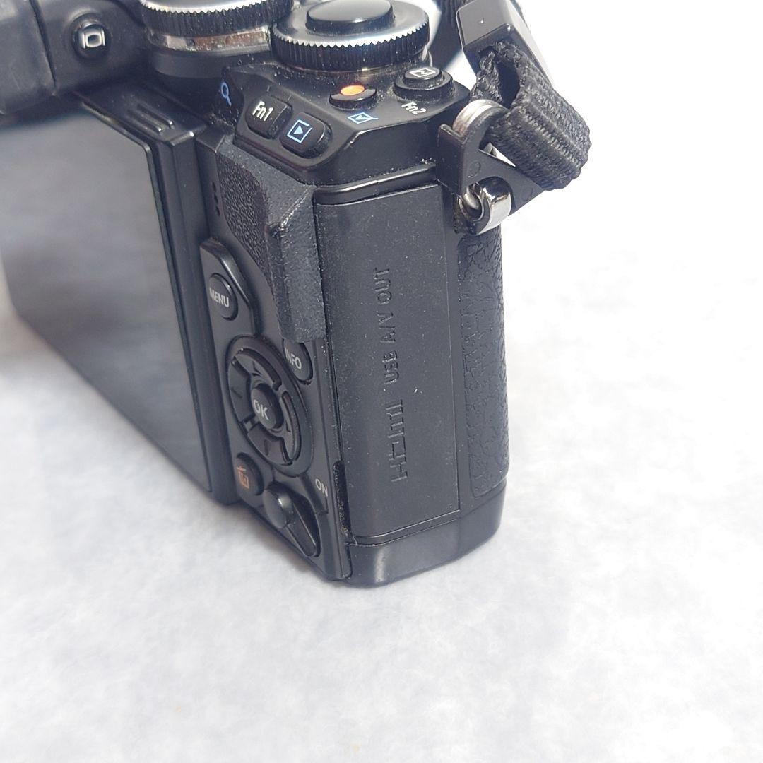 OLYMPUS OM-D E-M10 本体 バッテリー付き