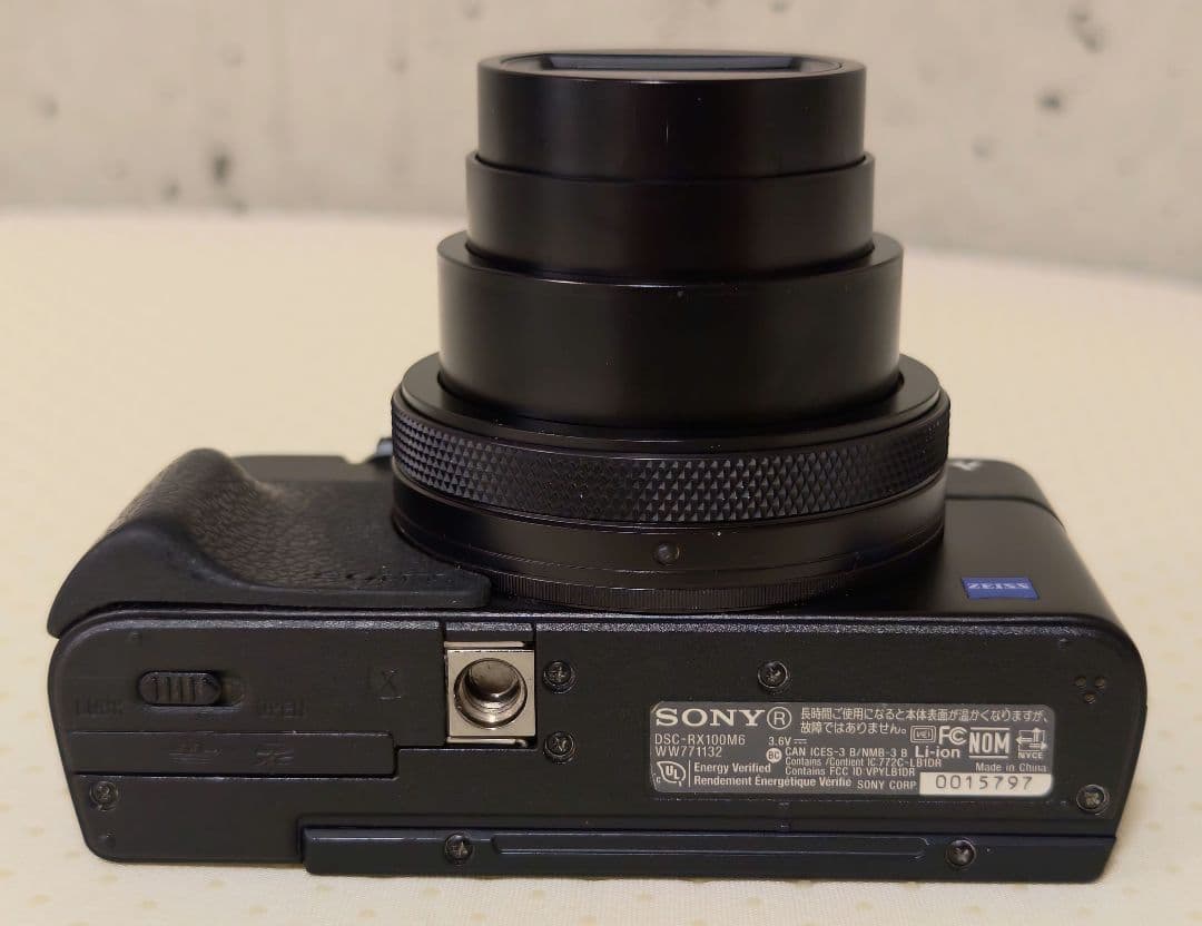 SONY RX100Ⅵ（DSC-RX100M6）カメラ本体・充電器SDカード付き