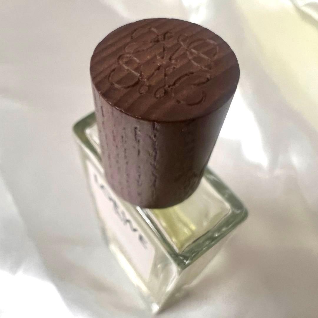 LOEWE 001 WOMAN Eau de Parfum 箱とショッパー付