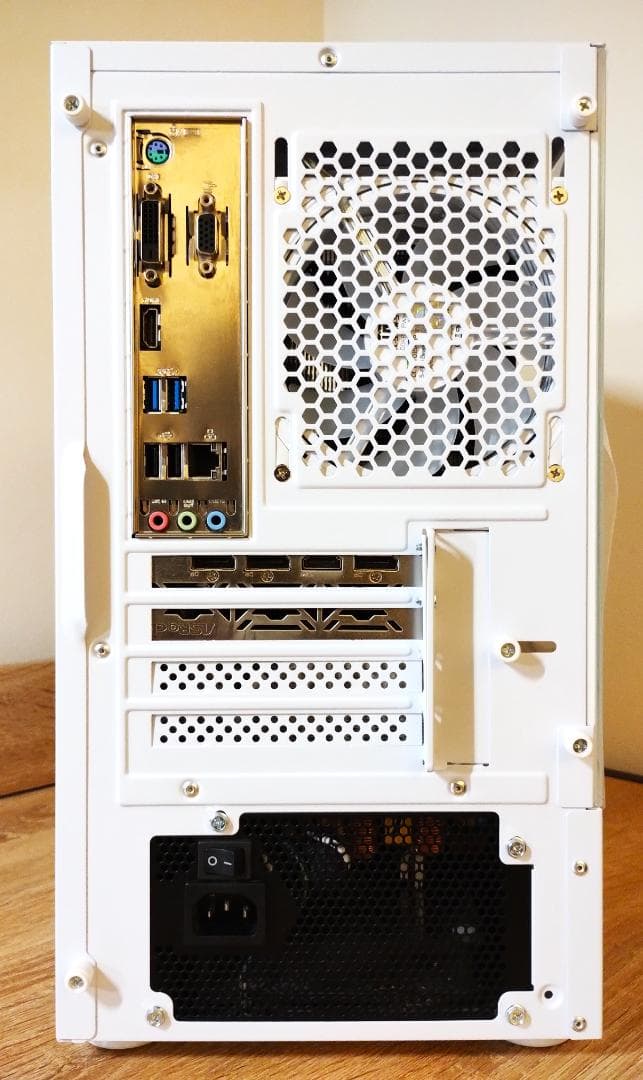 ゲーミングPC/Core i7 8700/RX6600/メモリ16GB