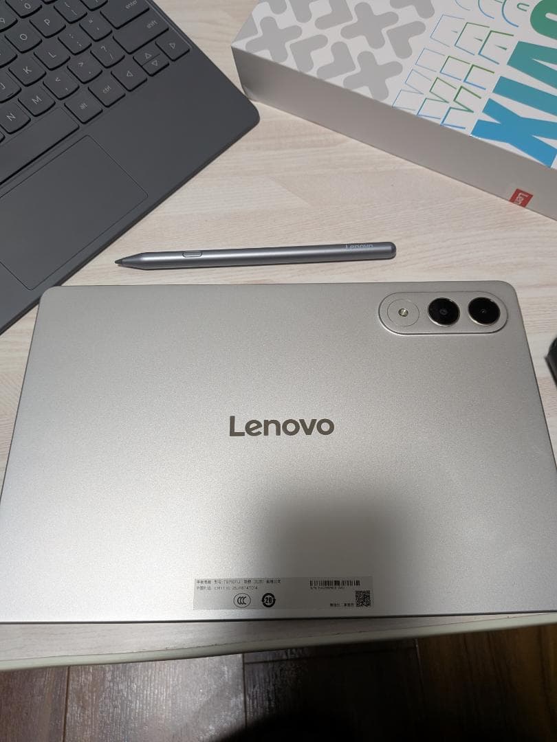 Lenovo Xiaoxin Pad Pro GT 8GB ペン、キーボード付き