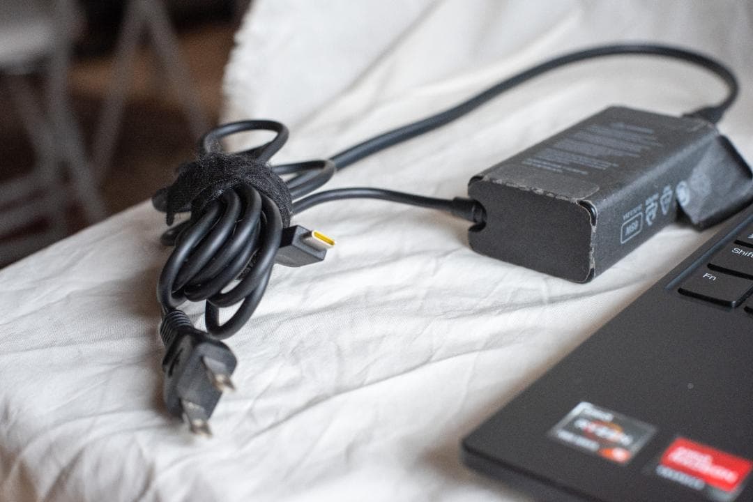 ThinkPad E16 Gen1 / Ryzen5 7530U / 16インチ
