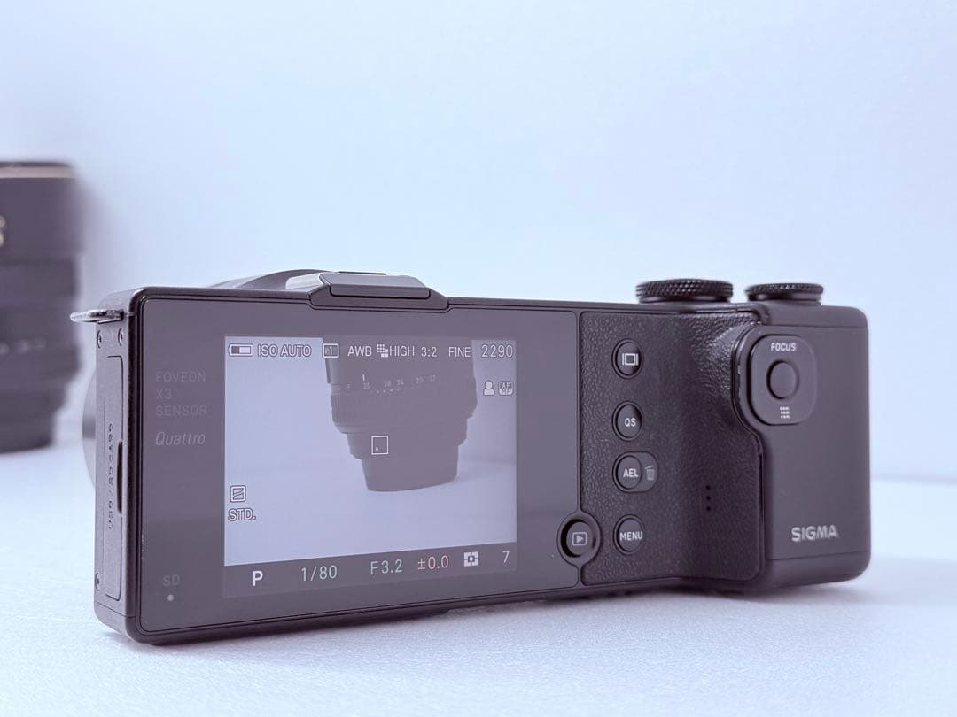 SIGMA dp3 Quattro 動作確認済 高機能デジカメFOVEON X3