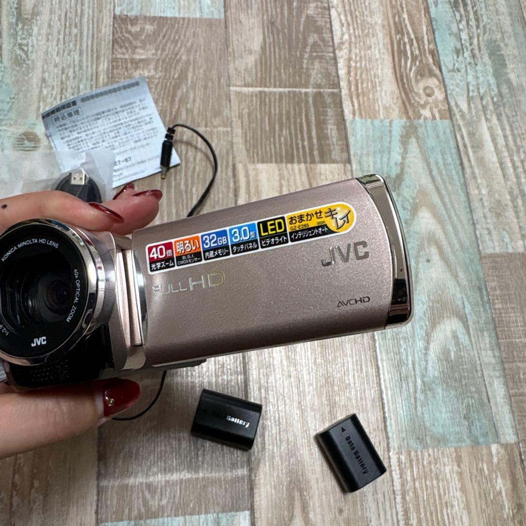 ビデオカメラ ビクター JVC エブリオ　GZ-E265 2013年式