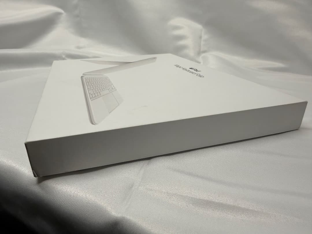 越*梅様 Apple iPad Magic Keyboard Folio