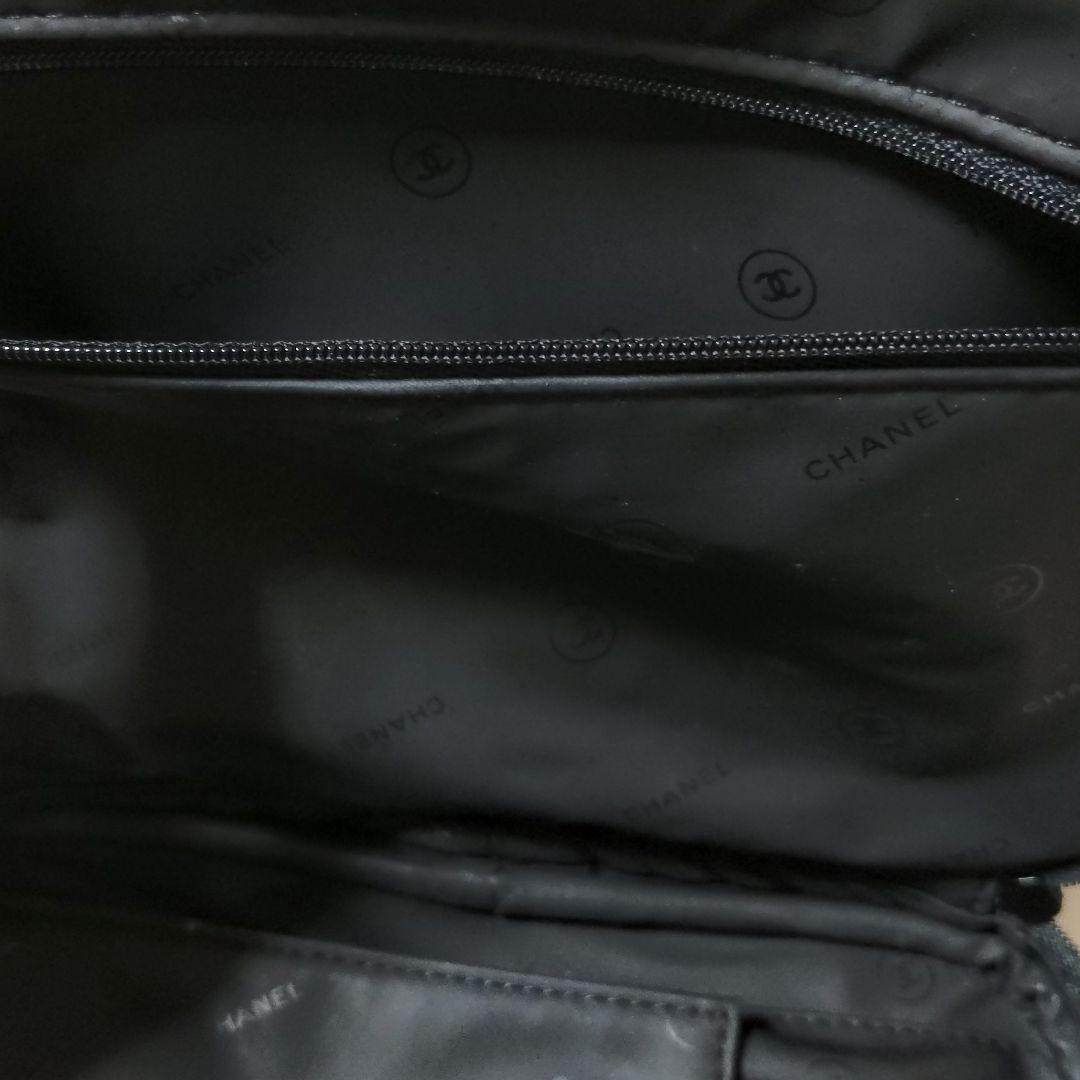 CHANEL　化粧ポーチ　ブラシ3点つき　未使用品
