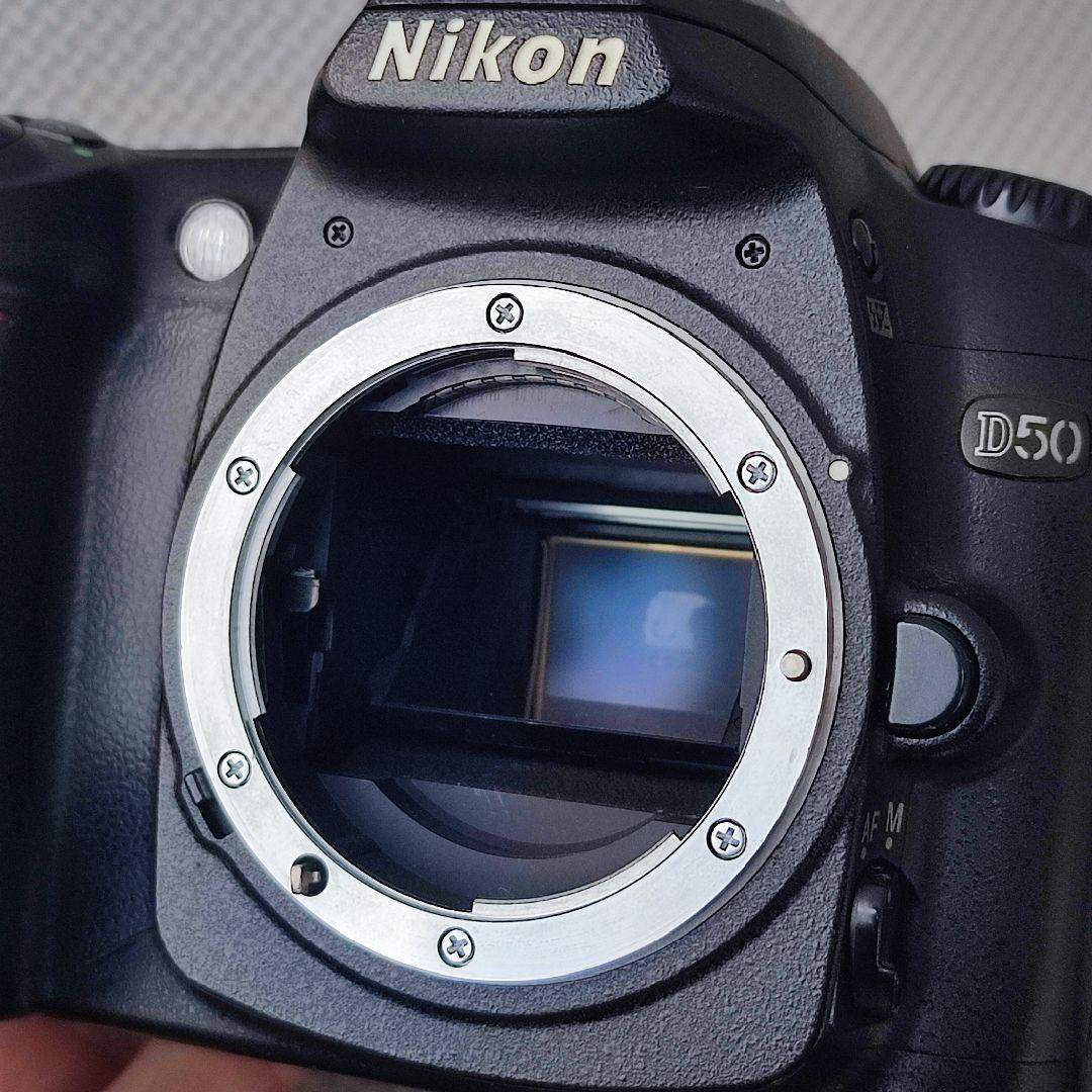 Nikon D50 デジタル一眼レフカメラ NIKKOR 18-55mm VR
