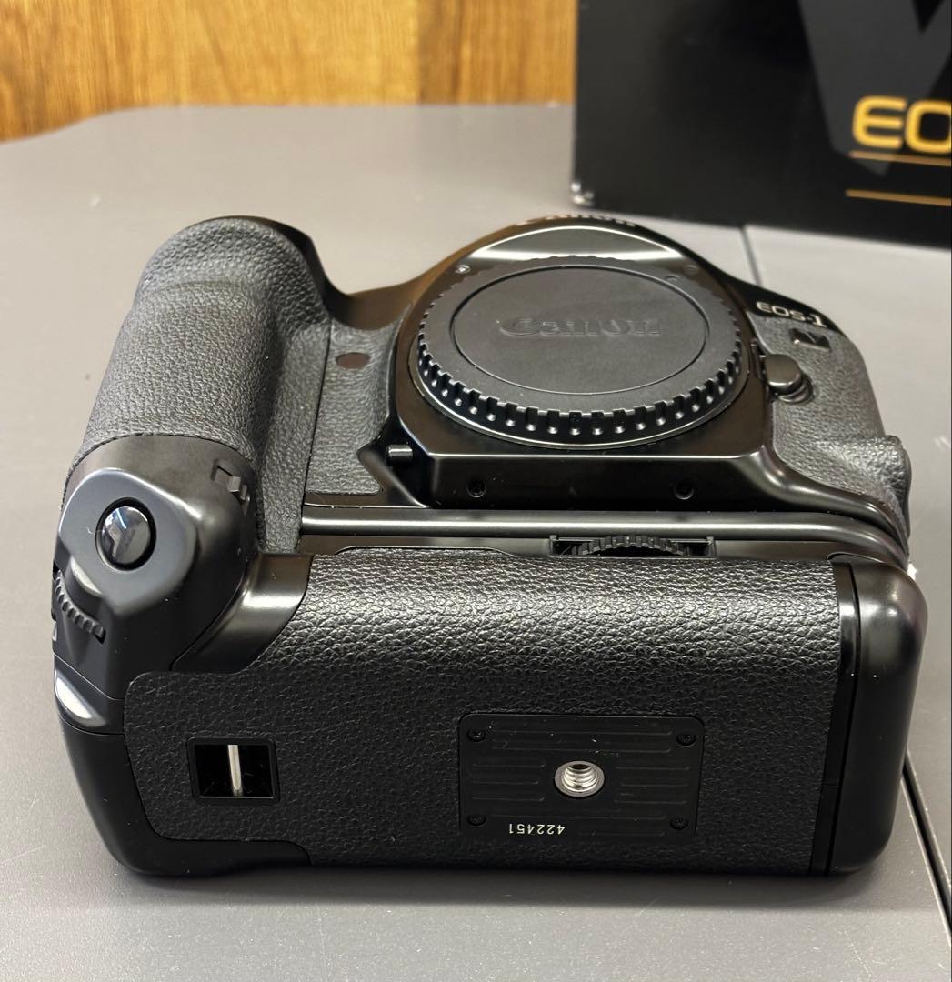 Canon EOS-1v HS 本体 箱付き キャノン 一眼レフカメラフィルム