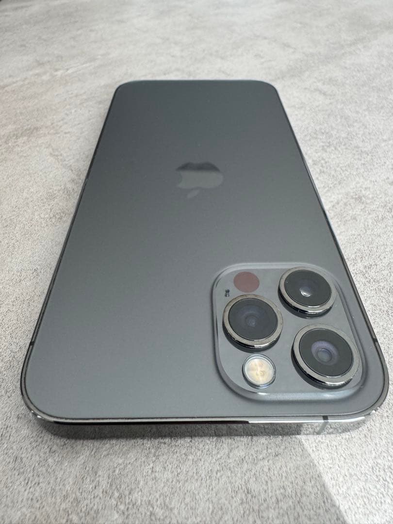n*7様 【訳あり】Apple iPhone 12 Pro グラファイト 修復歴
