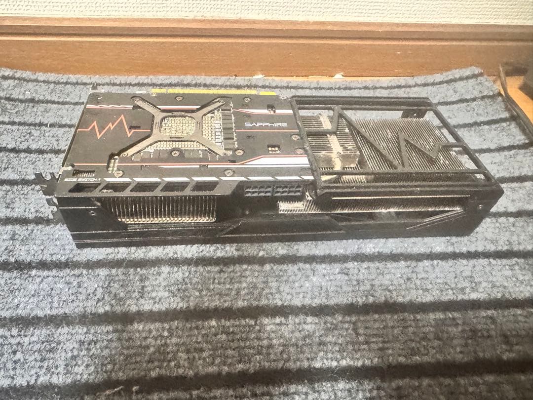 RADEON RX VEGA 56 (UEFI) グラフィックスボード