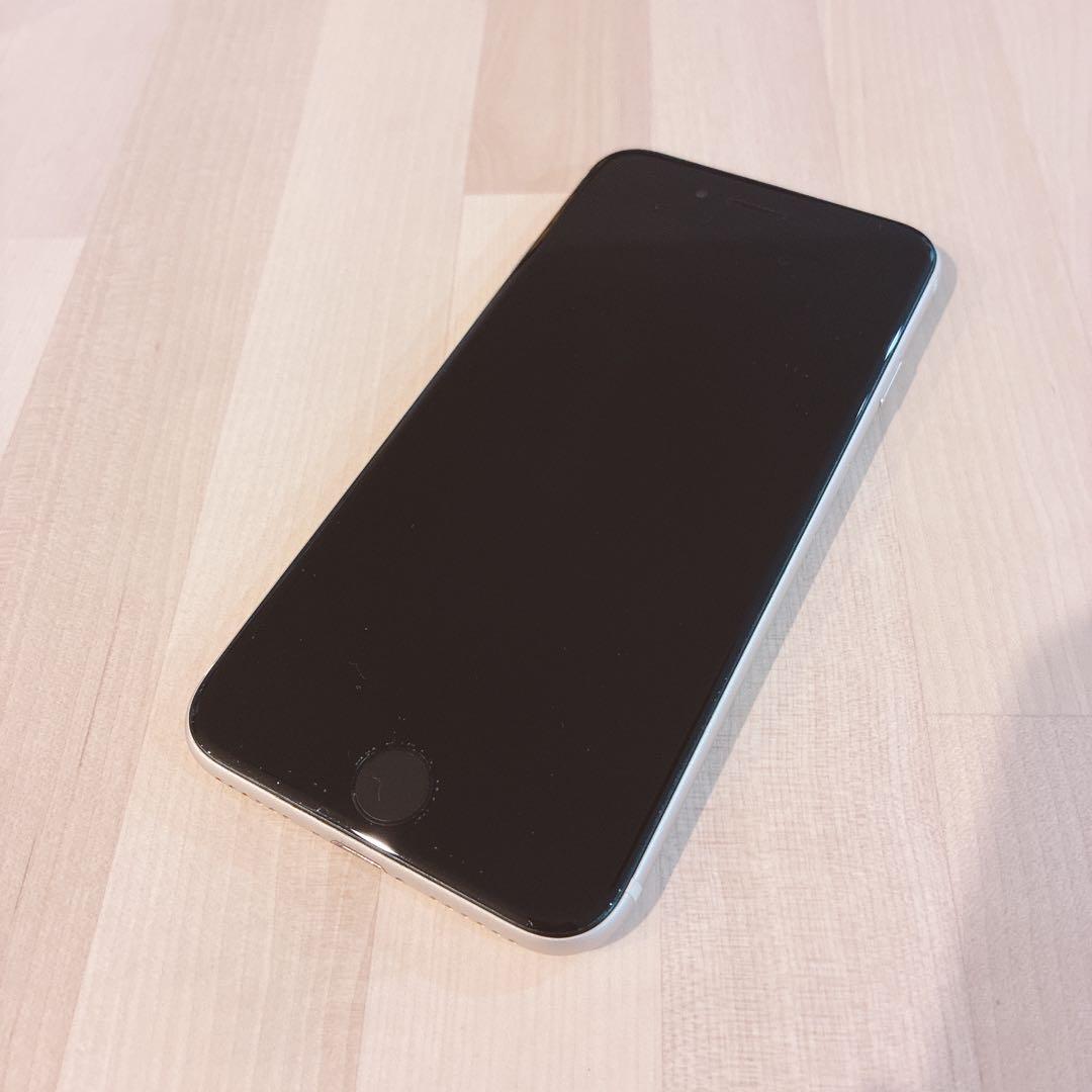 iPhoneSE3 第三世代 256GB ホワイト スターライト 本体