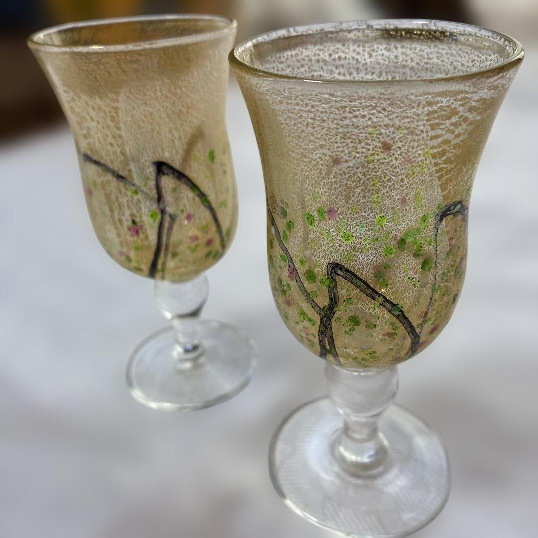 グラスアート宮崎　黒木国昭さん作 花模様の脚付きグラスセット