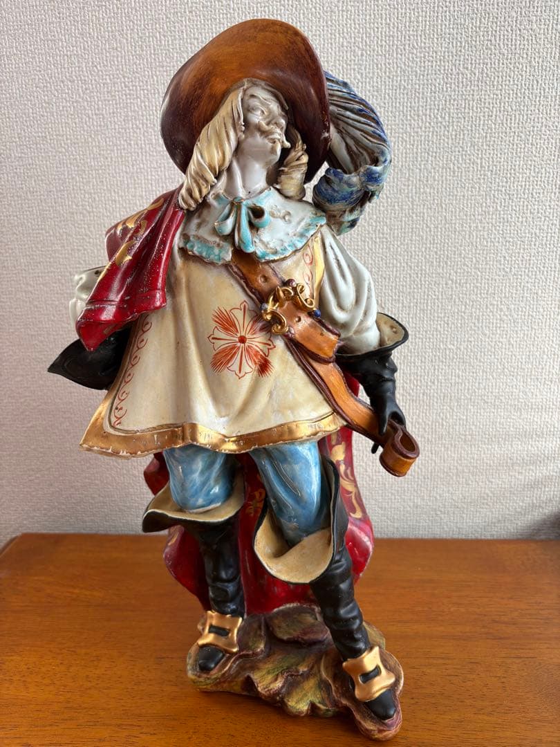 三銃士 マスケティア フィギュリン 3体セット 欧風騎士 陶器置物 置物 約40