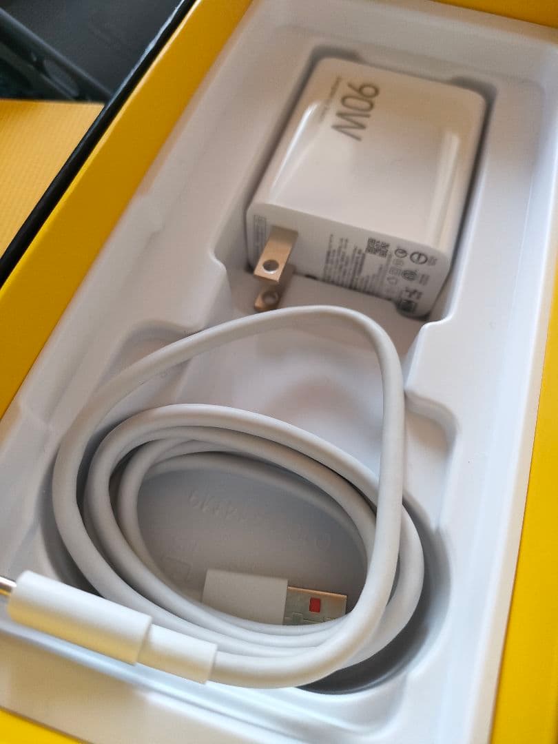 POCO X7 Pro 256GB 本体 充電器付き おまけで手帳カバー付き