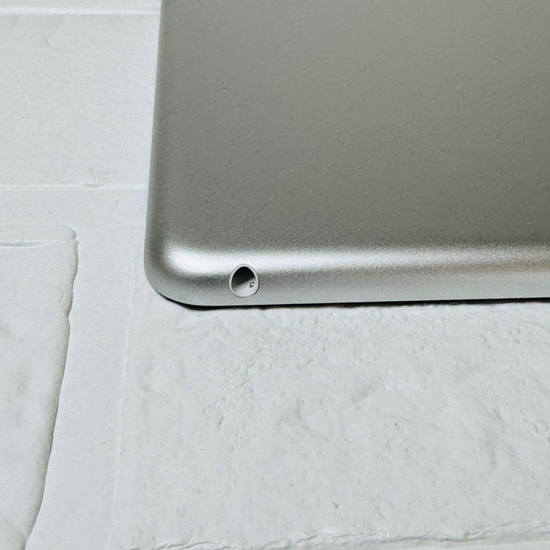 Apple iPad 第9世代 64GBシルバー Wi-Fiモデル