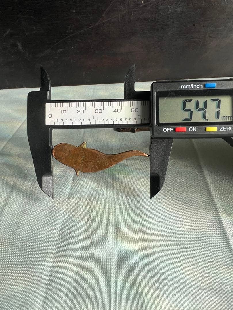 銅製 魚 置物（銘あり）