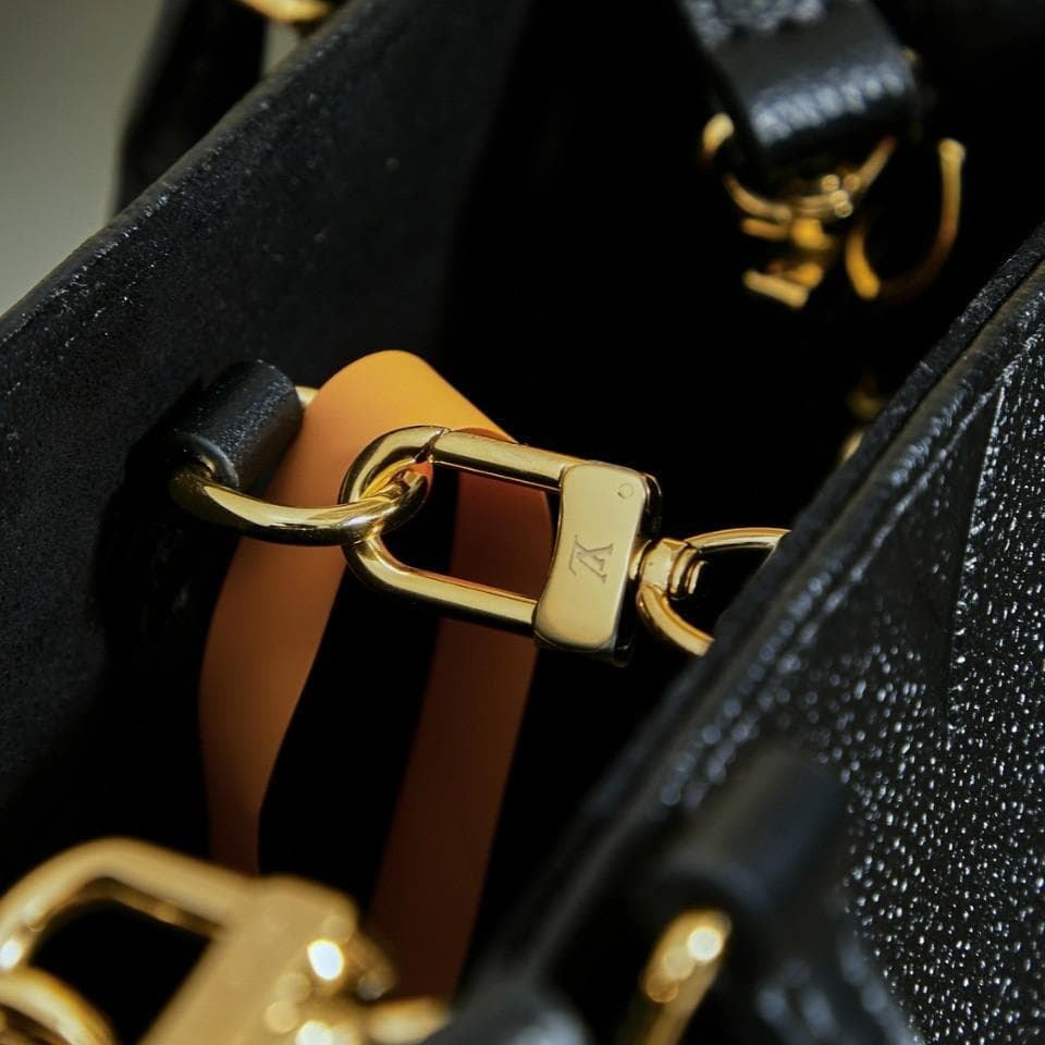 黒のクロスボディバッグ、ハンドバッグ