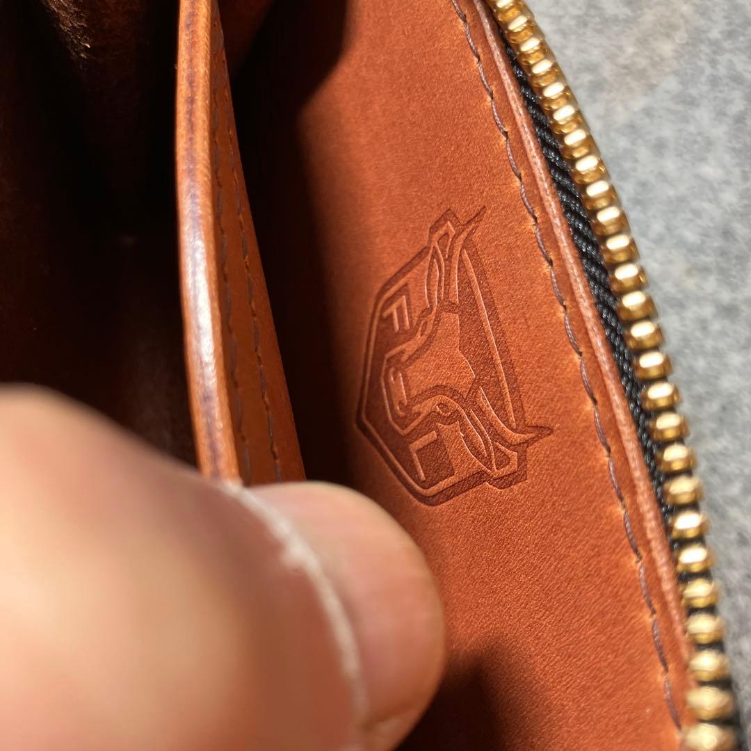 ラウンドファスナーType1 mini ルガト紺、オイルレザー