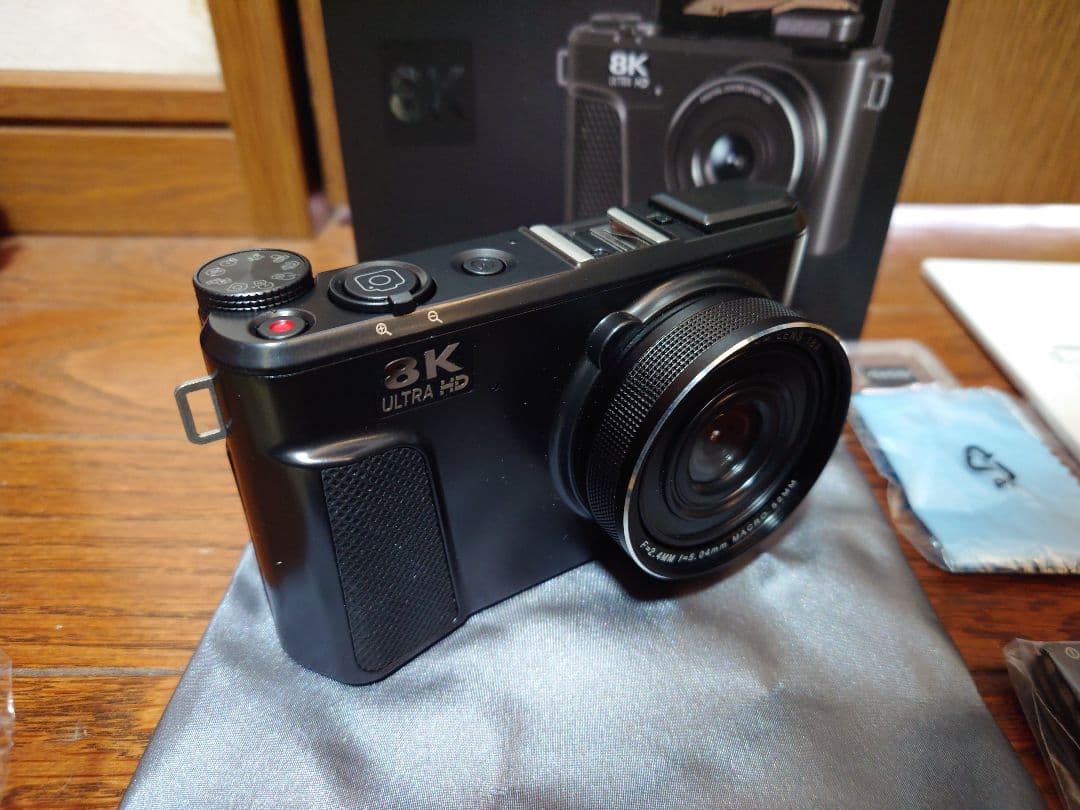 デジタルカメラ 8k 8800画素 18倍ズーム