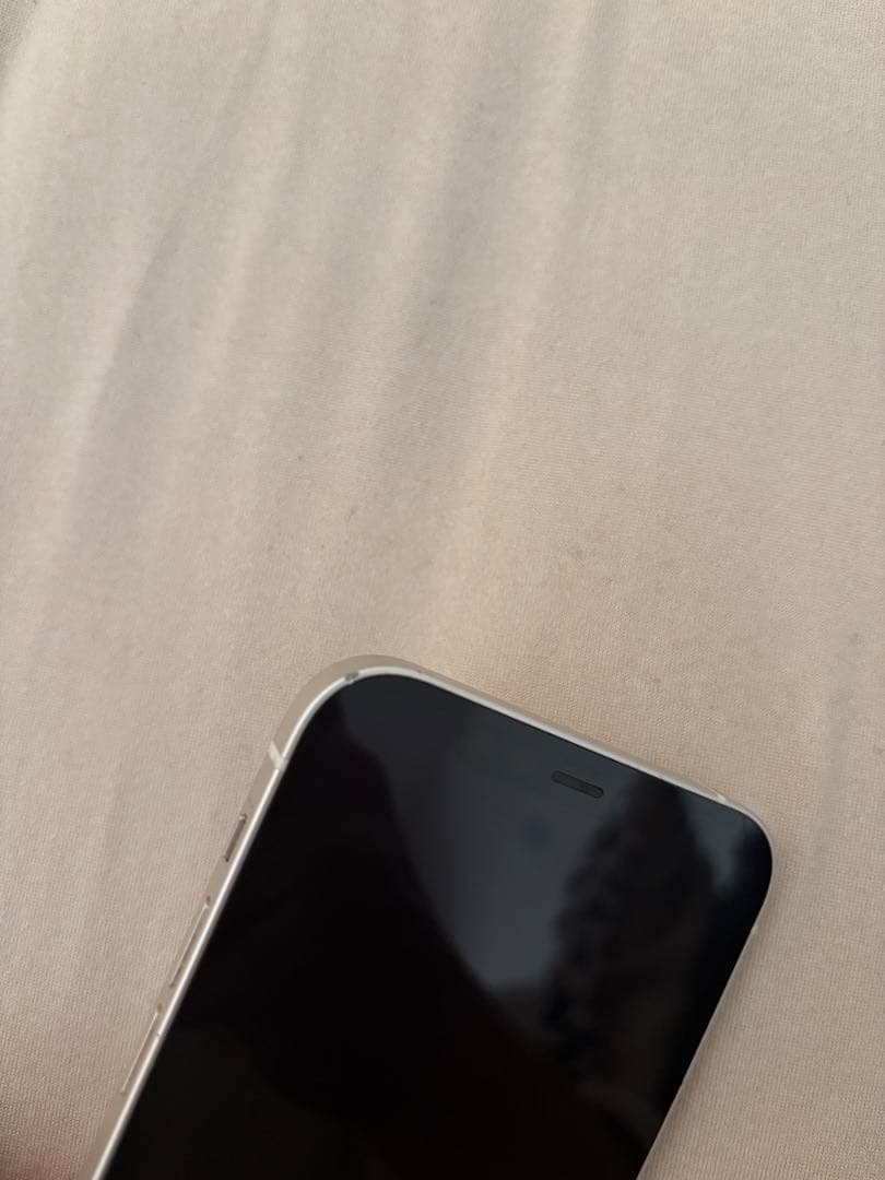 iPhone12 64GB SIMフリー バッテリー76％ 小傷あり 即購入可