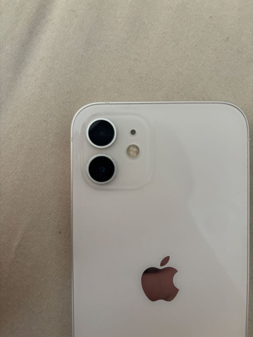 iPhone12 64GB SIMフリー バッテリー76％ 小傷あり 即購入可