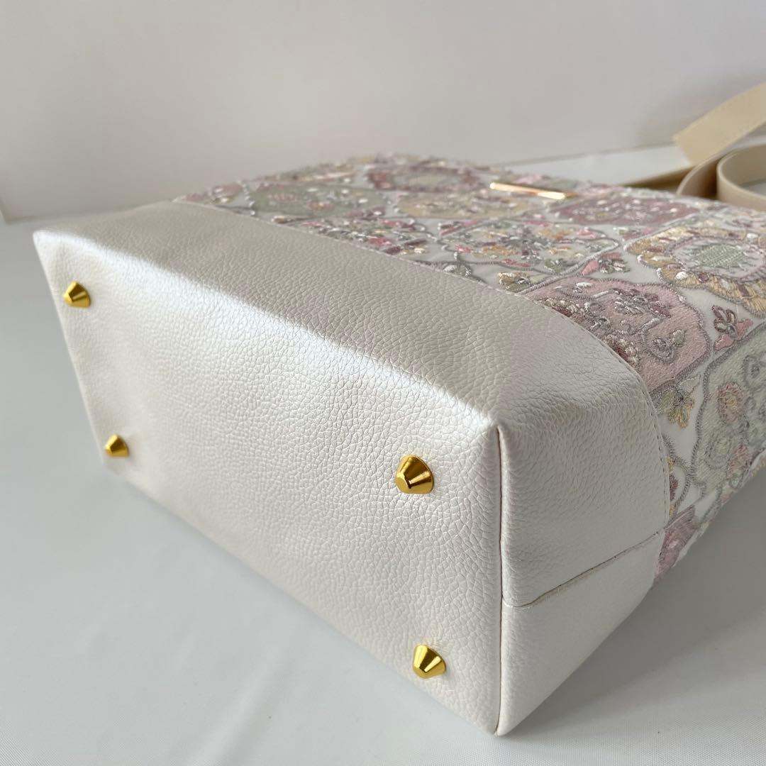 michimichi ひまわり　ショルダーバッグ　インド刺繍ホワイト