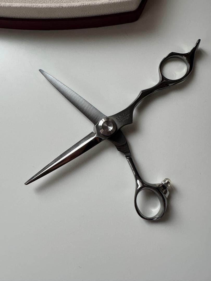 【シザーハンズ】【トギノン】FUMA-FF 5.8インチ　グレー