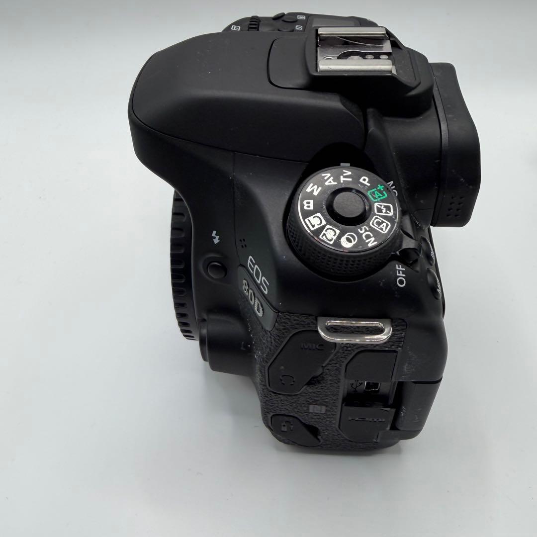 Canon EOS 80D デジタル一眼レフカメラ ボディ バッテリー付き