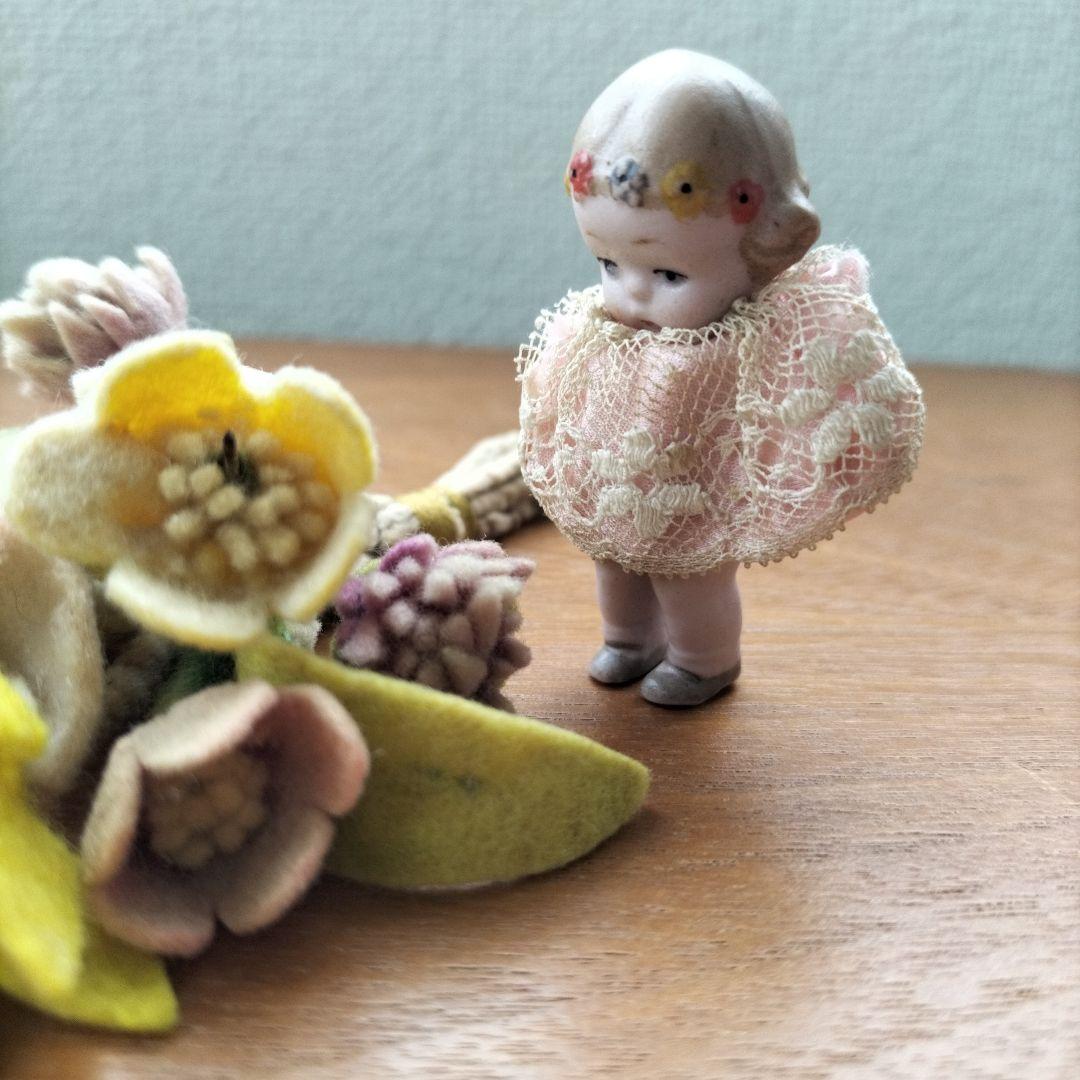 訳あり　ドイツ　アンティーク　HERTWIG ミニチェア　ビスクドール　花冠の子