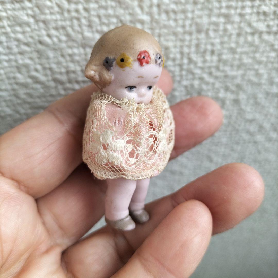 訳あり　ドイツ　アンティーク　HERTWIG ミニチェア　ビスクドール　花冠の子
